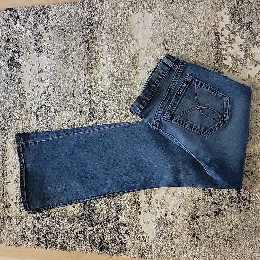 CALVIN KLINE FLARE MEDIUM WASH WOMENS JEANS SIZE 10X32 - Picture 6 of 9